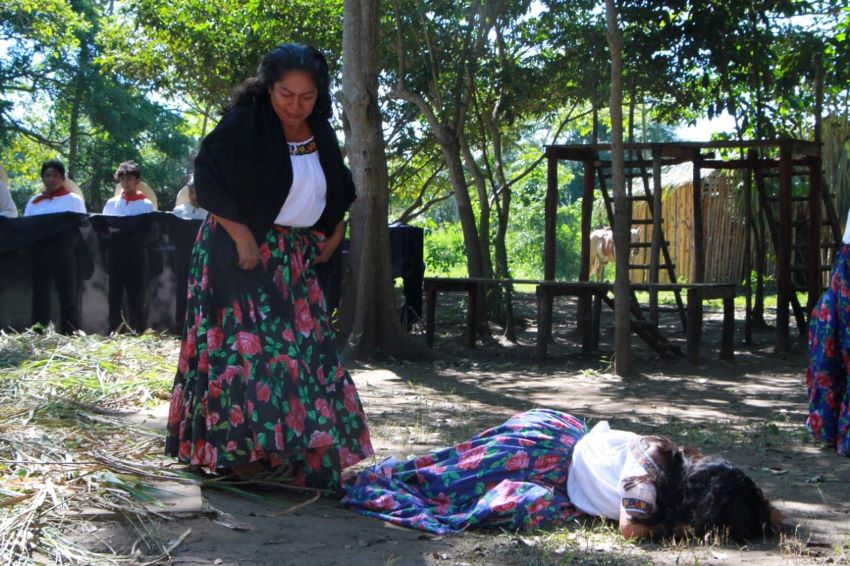 Actividad Cultural Comunitaria: Bodas de sangre