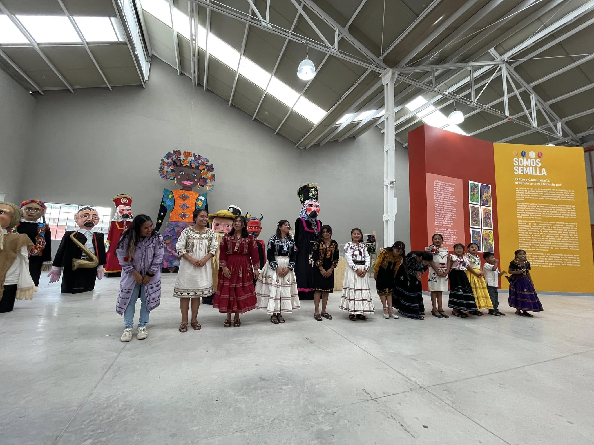 Actividad Cultural Comunitaria: Tiempo de cosecha: Pasarela artesanal