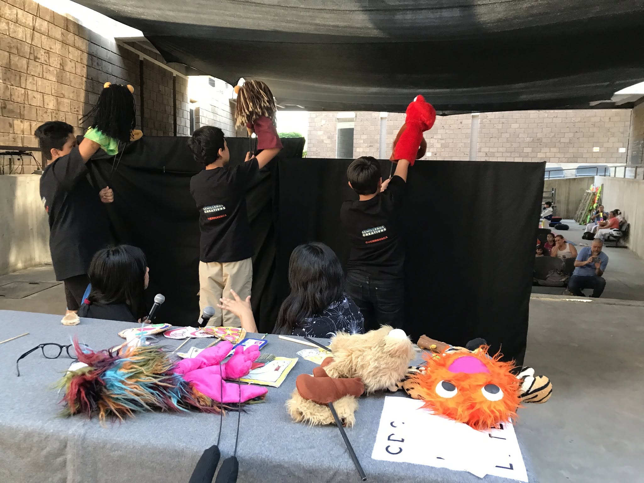 Actividad Cultural Comunitaria: Viene la muerte verseando
