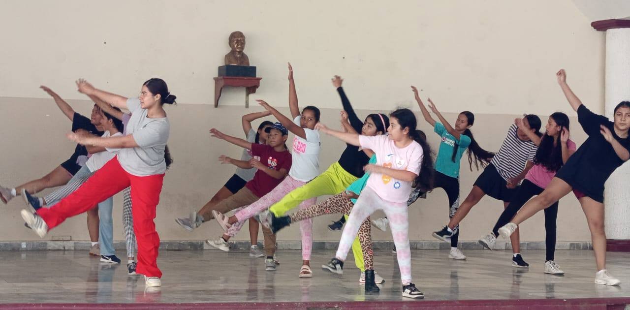 Actividad Cultural Comunitaria: Día Internacional de la Danza