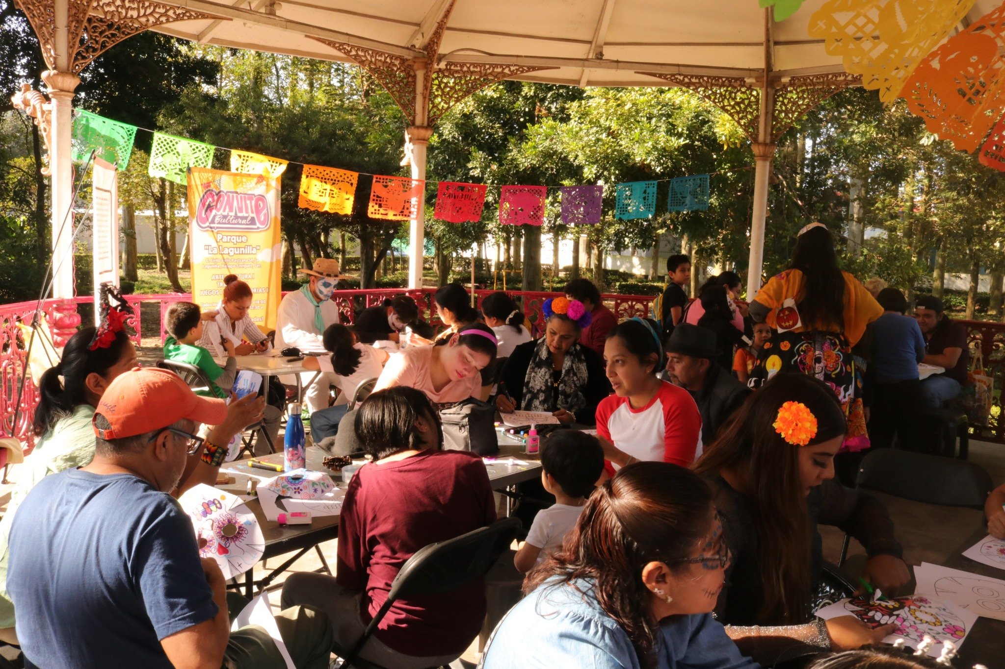Actividad Cultural Comunitaria: Convite cultural en el Parque de la Lagunilla, Xalapa, Veracruz