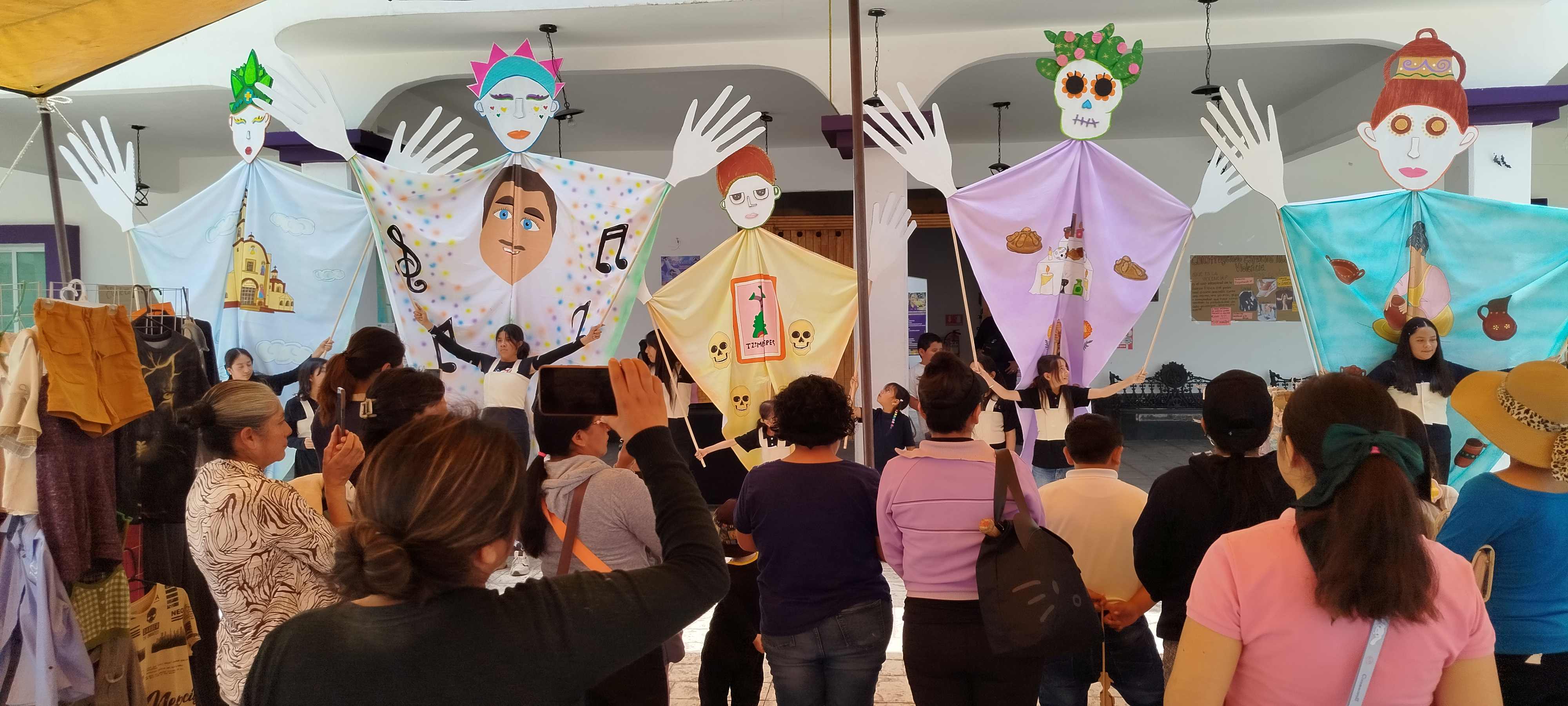 Actividad Cultural Comunitaria: Ecos literarios