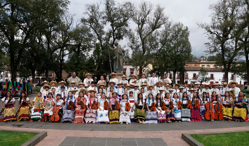 Entrada:SEMILLEROS CREATIVOS DE MÚSICA LLEVARÁN SONES ABAJEÑOS, PIREKUAS, DANZONES Y VALSES A LA 35ª FERIA DEL GERANIO, DE TINGAMBATO, MICHOACÁN