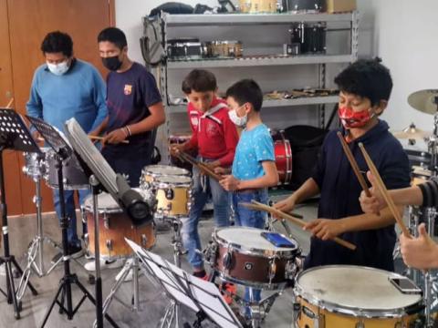 Semillero Creativo de Ensamble comunitario de percusiones